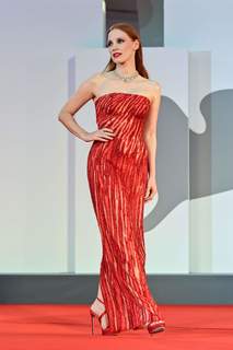 Jessica Chastain feet photo thumbnail