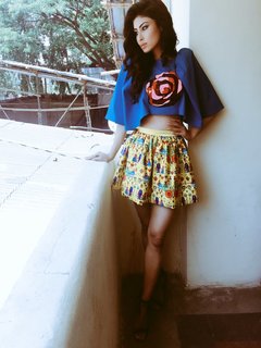 Mouni Roy feet photo thumbnail
