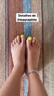 Isis Valverde feet photo thumbnail