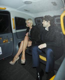 Denise Van Outen feet photo thumbnail