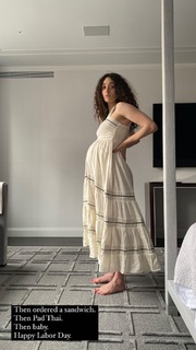 Emmy Rossum feet photo thumbnail