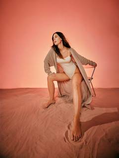 Lena Meyer-Landrut feet photo thumbnail