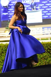 Aishwarya Rai Bachchan feet photo thumbnail