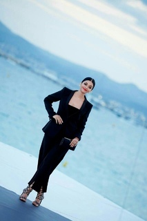 Aishwarya Rai Bachchan feet photo thumbnail