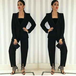 Aishwarya Rai Bachchan feet photo thumbnail