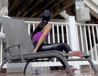 Brittney Smith feet photo thumbnail