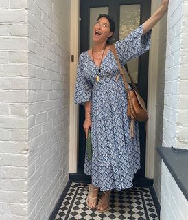 Lisa Snowdon feet photo thumbnail