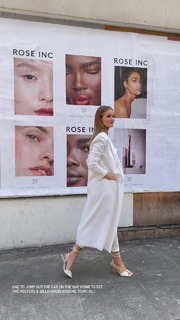 Rosie Huntington-Whiteley feet photo thumbnail