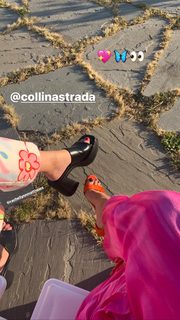 Camila Mendes feet photo thumbnail