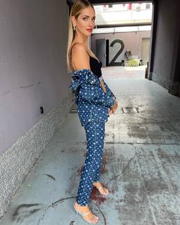 Chiara Ferragni feet photo thumbnail