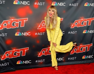 Heidi Klum feet photo thumbnail