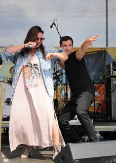 Ewa Farna feet photo thumbnail