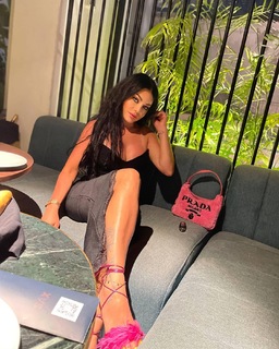 Haifa Wehbe feet photo thumbnail