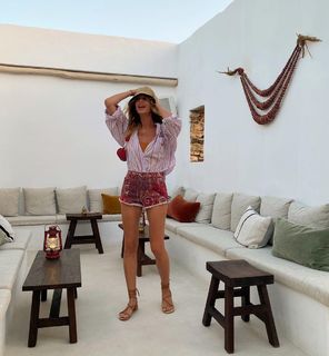 Alessia Marcuzzi feet photo thumbnail