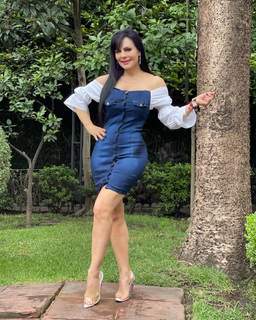 Maribel Guardia feet photo thumbnail