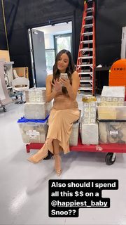 Erin Lim feet photo thumbnail