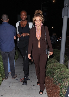 Rita Ora feet photo thumbnail