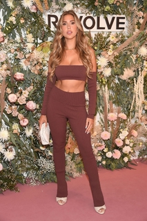 Kara Del Toro feet photo thumbnail