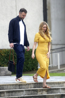 Jennifer Lawrence feet photo thumbnail