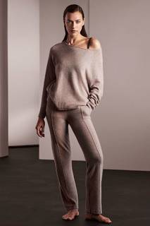 Irina Shayk feet photo thumbnail