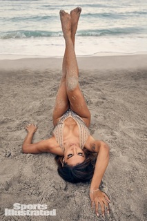 Anitta feet photo thumbnail