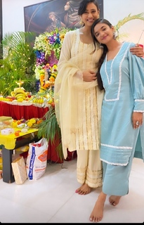 Anushka Sen feet photo thumbnail