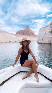 Denise Austin feet photo thumbnail