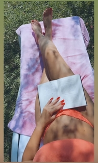 Daniela Katzenberger feet photo thumbnail