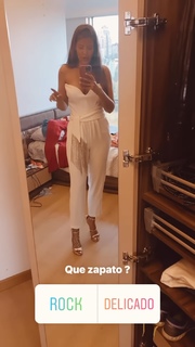 Vanessa Claudio feet photo thumbnail