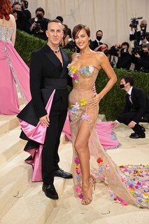 Irina Shayk feet photo thumbnail