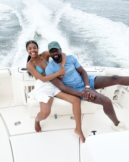 Gabrielle Union feet photo thumbnail