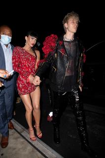 Megan Fox feet photo thumbnail