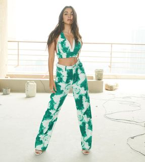 Kiara Advani feet photo thumbnail