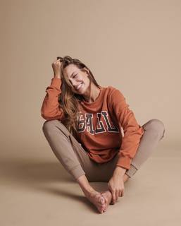 Josephine Skriver feet photo thumbnail