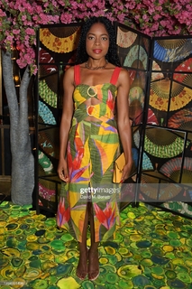 Naomie Harris feet photo thumbnail