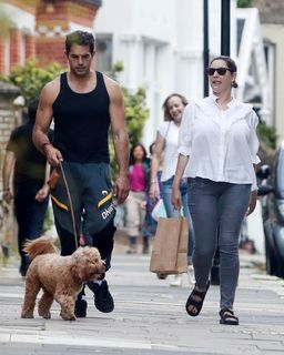 Kelly Brook feet photo thumbnail