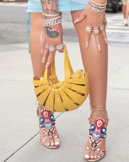 Latto feet photo thumbnail