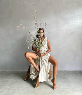 Dania Ramirez feet photo thumbnail
