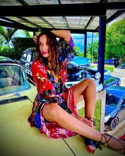Dania Ramirez feet photo thumbnail