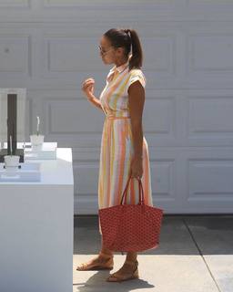 Dania Ramirez feet photo thumbnail