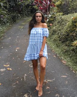 Pierson Wodzynski feet photo thumbnail