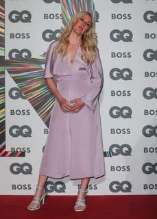 Ellie Goulding feet photo thumbnail