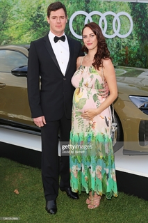 Kaya Scodelario feet photo thumbnail