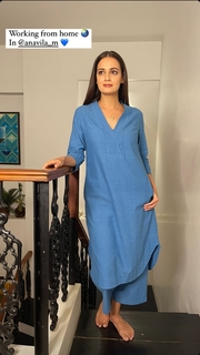 Dia Mirza feet photo thumbnail