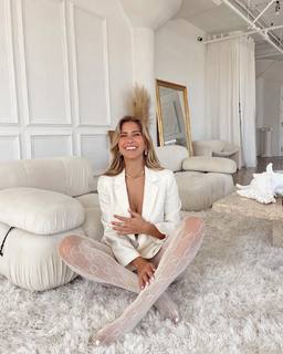 Kara Del Toro feet photo thumbnail