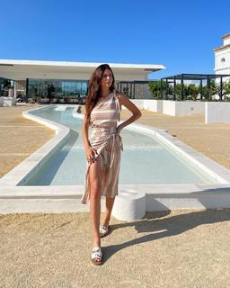 Zaira Nara feet photo thumbnail