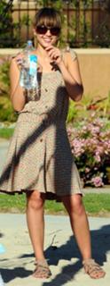 Jessica Alba feet photo thumbnail