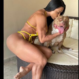 Gracyanne Barbosa feet photo thumbnail