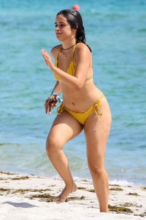 Camila Cabello feet photo thumbnail