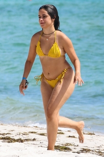 Camila Cabello feet photo thumbnail